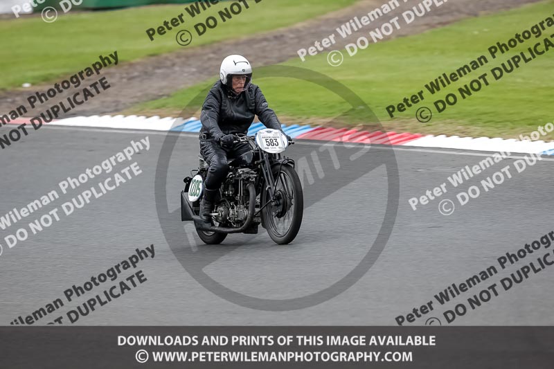 Vintage motorcycle club;eventdigitalimages;mallory park;mallory park trackday photographs;no limits trackdays;peter wileman photography;trackday digital images;trackday photos;vmcc festival 1000 bikes photographs